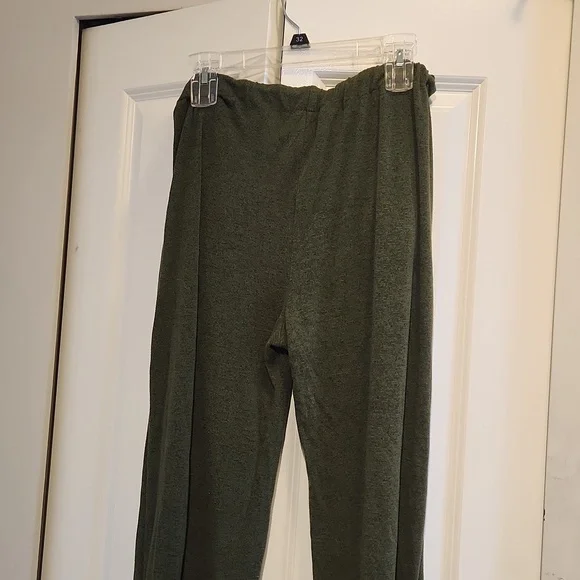 Cropped Top Sweat Set - Picture 4 of 4